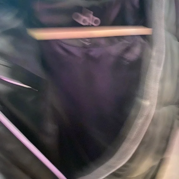 Alo Yoga Faux Leather Boss Puffer Jacket Black 4 Hooded Puffer - Picture 4 of 5